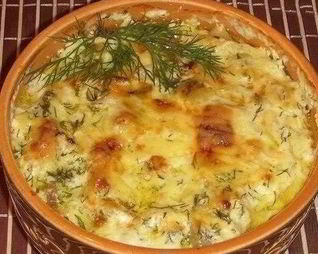 Картошка с курицей в сметане в духовке