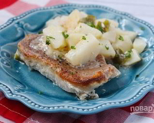 Картошка со свининой в духовке