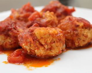 Рис с куриным фаршем и помидорами