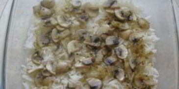 рис, запеченный с грибами