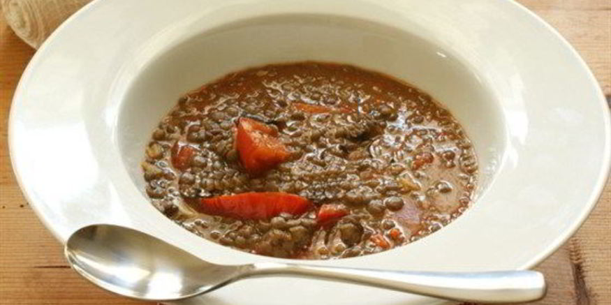 Рецепт тушеной чечевицы с томатами и петрушкой по-итальянски