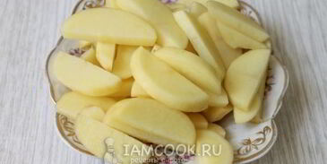 жареный картофель с ветчиной и крабовыми палочками