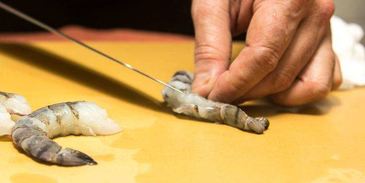 жареный рис с креветками