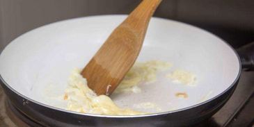 жареный рис с креветками