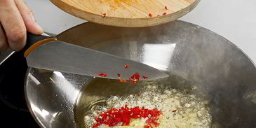 жареный рис с яйцом по-китайски