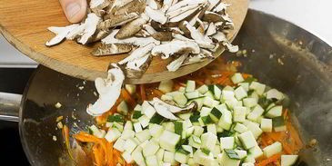 жареный рис с яйцом по-китайски