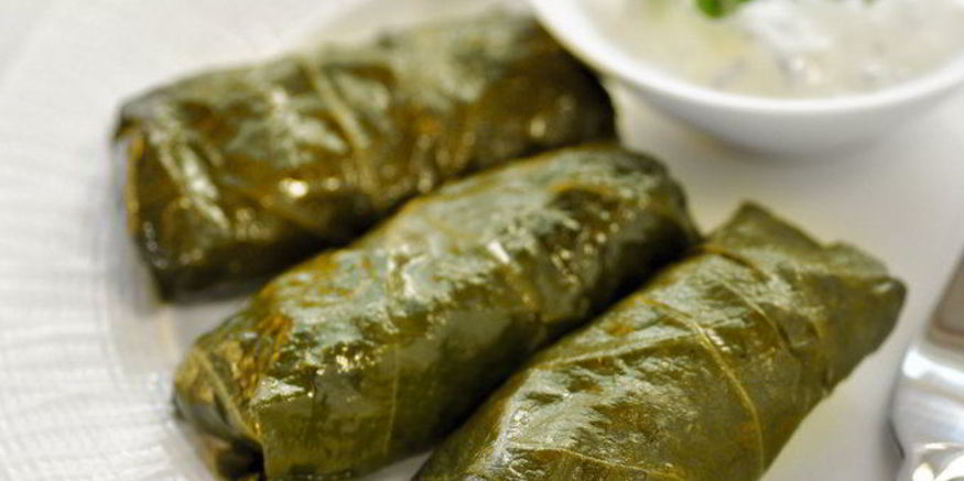 Рецепт голубцов в виноградных листьях
