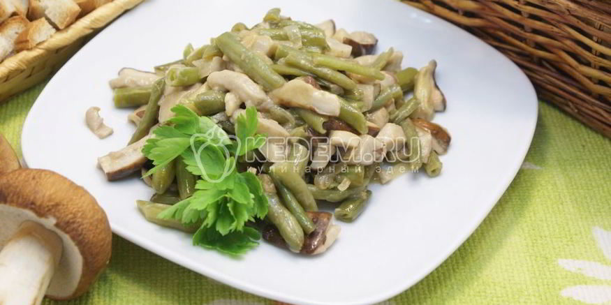 Рецепт белых грибов со стручкового фасолью