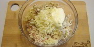 фаршированные шампиньоны в духовке с сыром