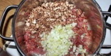 фаршированные шампиньоны в сметане