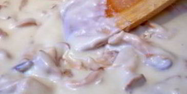 грибы под соусом бешамель