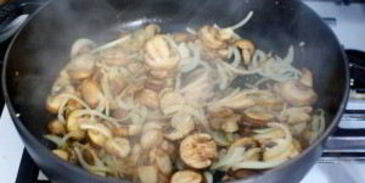 грибы, запеченные с макаронами