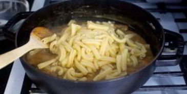 грибы, запеченные с макаронами