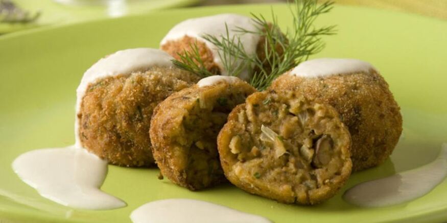 Рецепт крокетов грибных со сметанным соусом