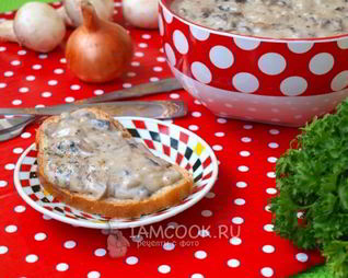 Шампиньоны в сливочном соусе