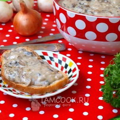 Шампиньоны в сливочном соусе