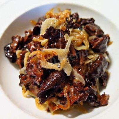 Строчки тушеные в сливках