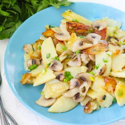 Жареные грибы с картошкой на сковороде