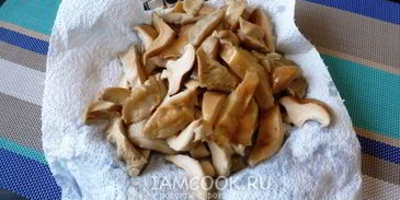 жареные грузди с картошкой