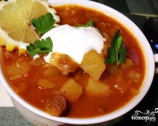 Гуляш из говядины с картошкой