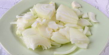 гуляш из говядины с подливкой