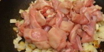 гуляш из кролика с подливкой