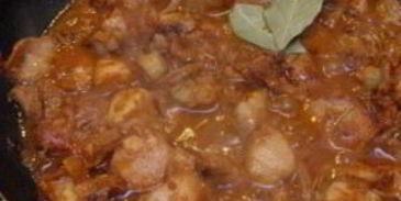 гуляш из кролика с подливкой