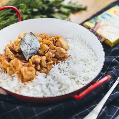 Гуляш из курицы с овощами