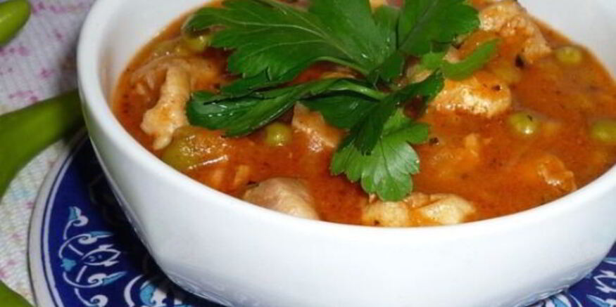 Рецепт гуляша из курицы с подливкой