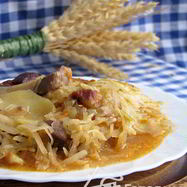 Рецепт Гуляша из квашеной капусты под картофельным гратеном