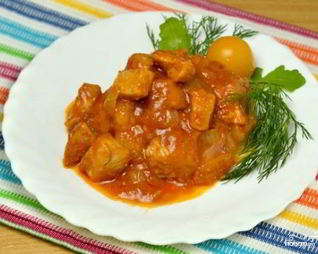 Гуляш из свинины на сковороде