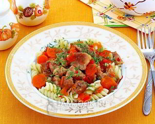 Гуляш из свинины по-мадьярски в мультиварке