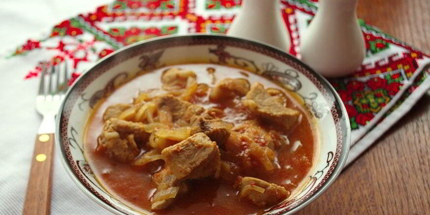 Рецепт гуляша из свинины с овощами