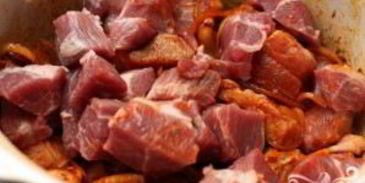 гуляш из свиной шейки