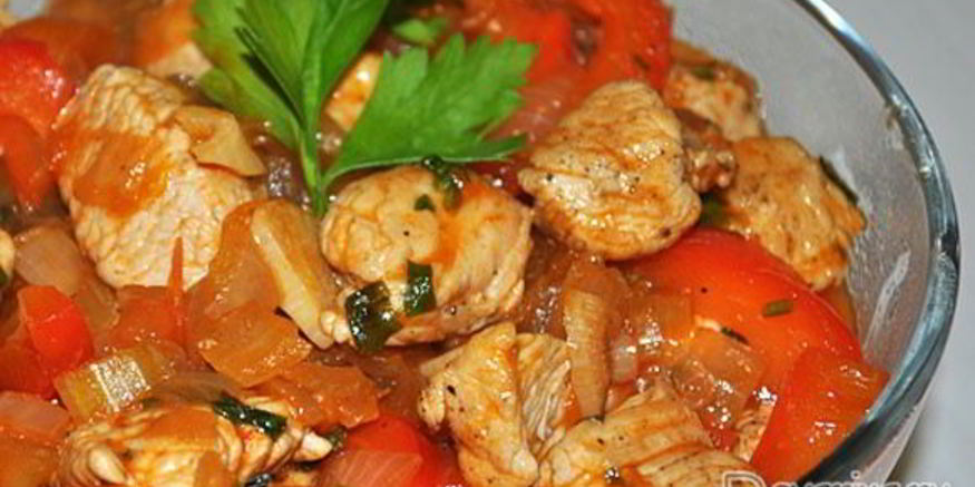 Рецепт гуляша с мясом индейки