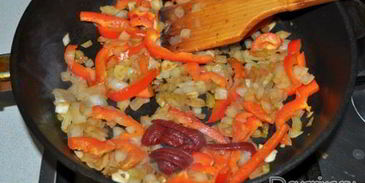 гуляш с мясом индейки