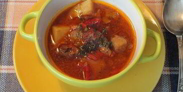 суп-гуляш остренький