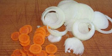 свиной гуляш