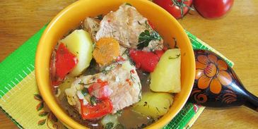 свиной гуляш