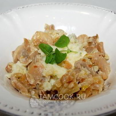 Картофельное пюре с жареными шампиньонами