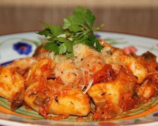 Картофельные ньокки с куриным филе и грибами