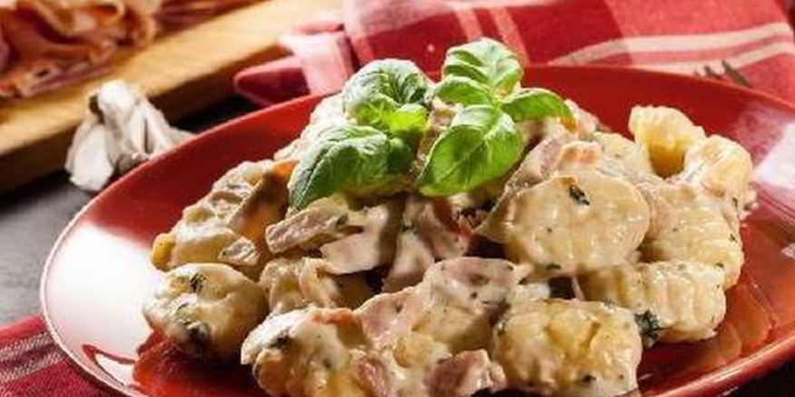 Рецепт клецек в сливочно-луковом соусе