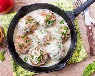 Гречаники в сметанном соусе