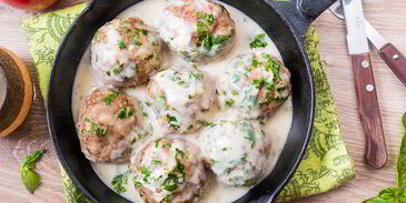 гречаники в сметанном соусе