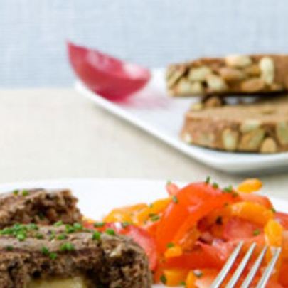 Котлеты, фаршированные сыром