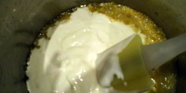 котлеты из двух видов рыб со сливочным соусом