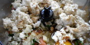 котлеты из двух видов рыб со сливочным соусом