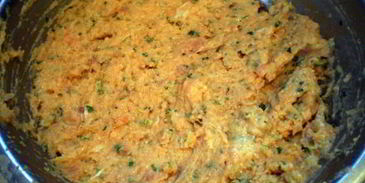 котлеты из двух видов рыб со сливочным соусом