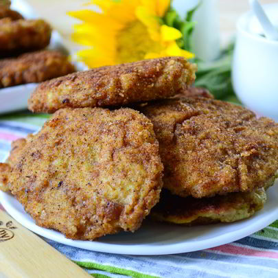 Котлеты из кабачков и фарша жареные