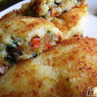 Котлеты картофельные с грибной начинкой
